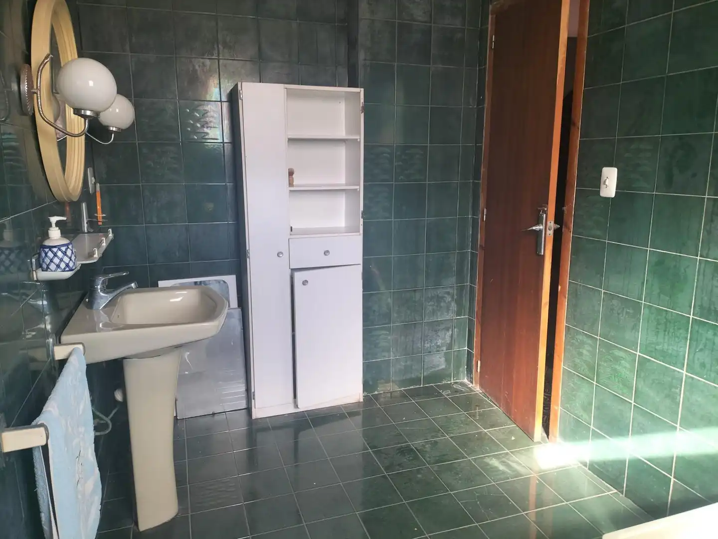 Badezimmer von Country house zum Verkauf in Navarrés mit Privatgarten, Terrasse und Balkon