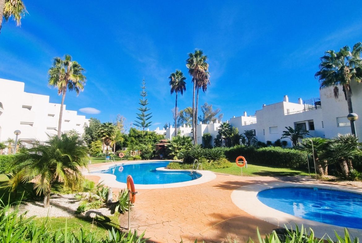 Garden of Attic to rent in Marbella  with Air Conditioner, Terrace and Swimming Pool