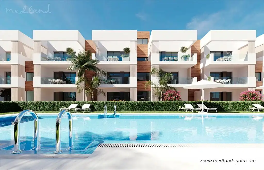 Piscina de Apartament en venda en San Pedro del Pinatar amb Jardí privat, Terrassa i Traster