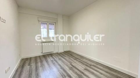 Photo 5 of Flat to rent in Calle Doctora de Alcala, Caballería Española, Alcalá de Henares