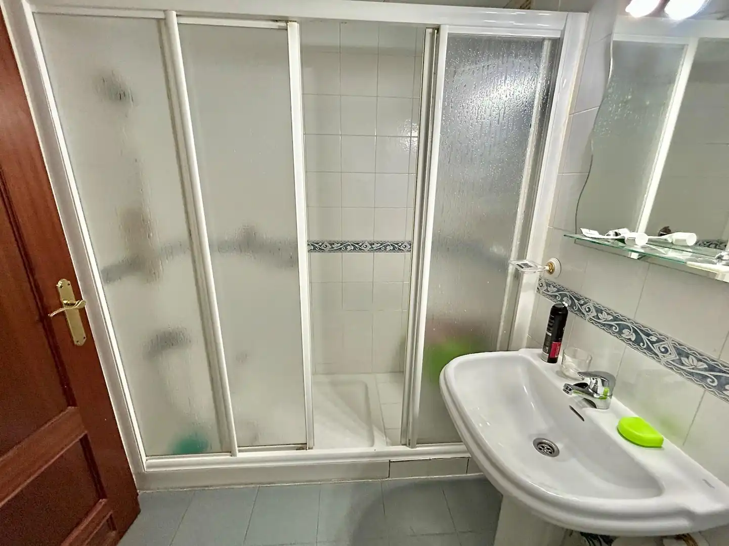 Baño de Piso en venta en Roquetas de Mar con Aire acondicionado, Calefacción y Terraza