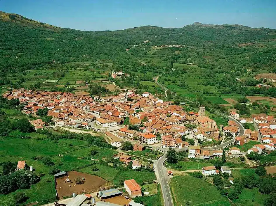 Vista exterior de Finca rústica en venta en Becedas