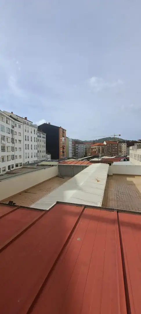 Terrassa de Pis en venda en Ourense Capital  amb Parquet, Traster i Forn