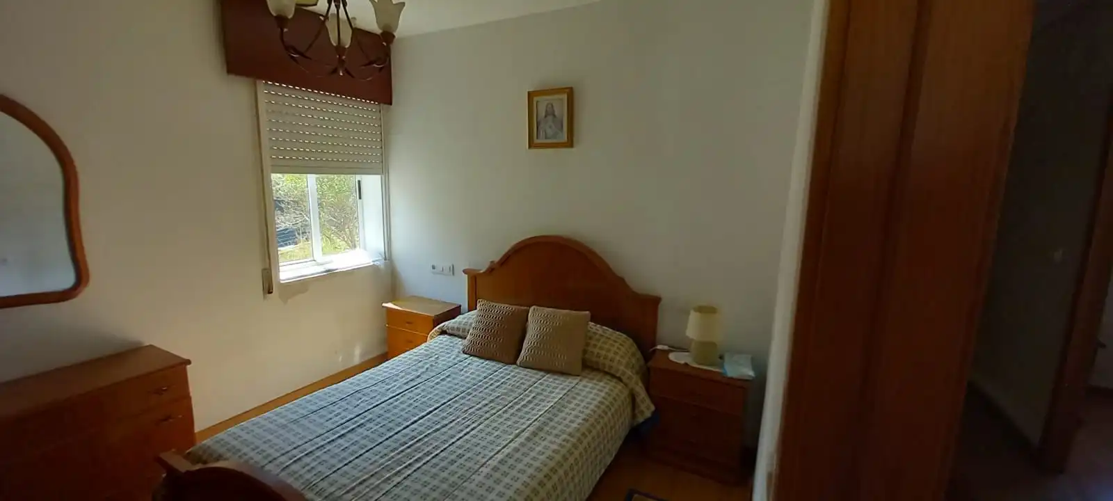 Schlafzimmer von Haus oder Chalet zum Verkauf in Cambados mit Abstellraum, Möbliert und Ofen