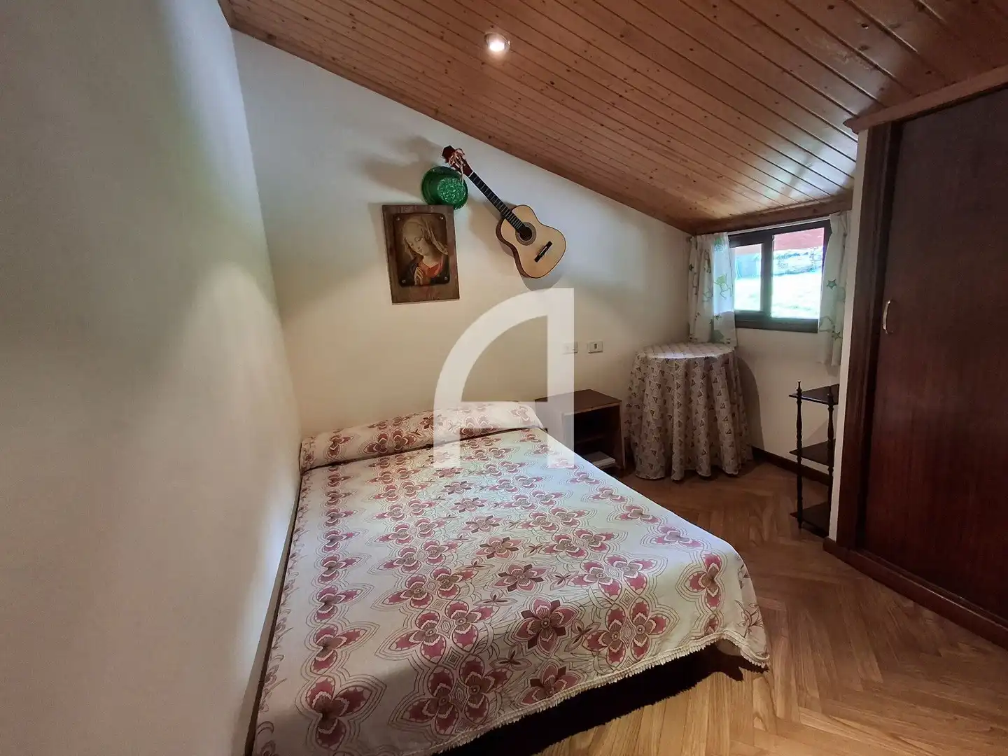 Bedroom of Houses for sale in Vigo   with Private garden, Storage room and Alarm