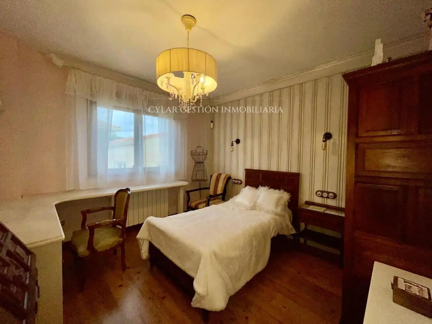 Habitación de Casa o chalet en venta en San Cristóbal de la Cuesta con Calefacción, Parquet y Terraza