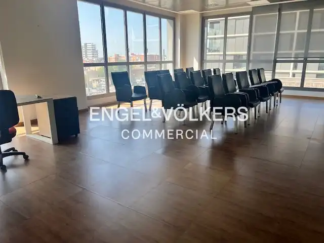 Oficina de lloguer en Sant Joan Despí amb Aire condicionat