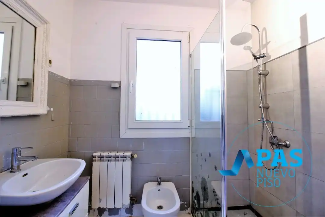 Baño de Casa o chalet en venta en El Astillero   con Calefacción, Jardín privado y Trastero