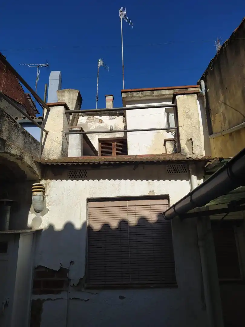 Casa adosada en venda a Riells i Viabrea