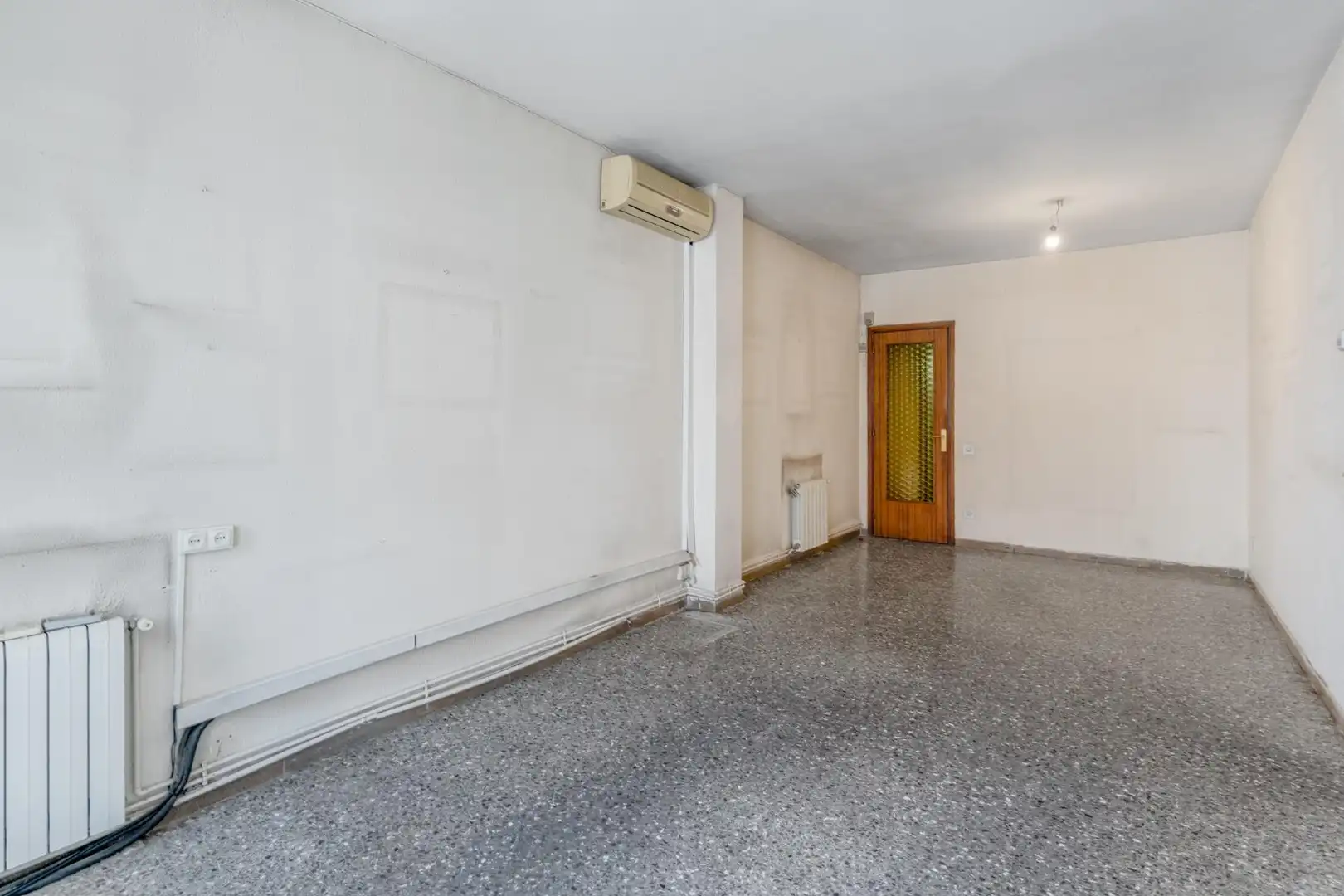 Flat for sale in Barcelona  with Air Conditioner, Heating and Terrace