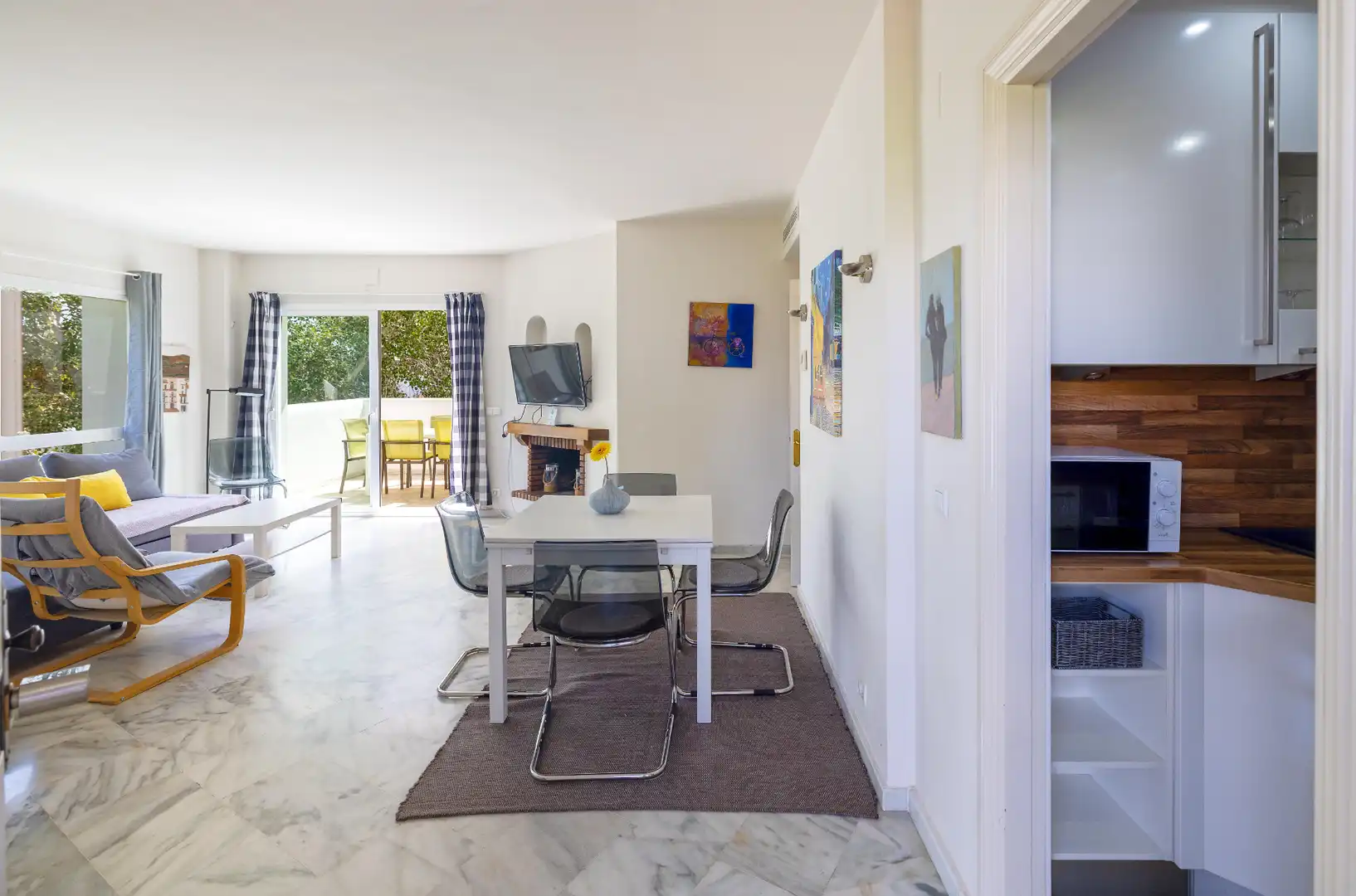 Dining room of Flat for sale in Marbella  with Air Conditioner, Heating and Terrace