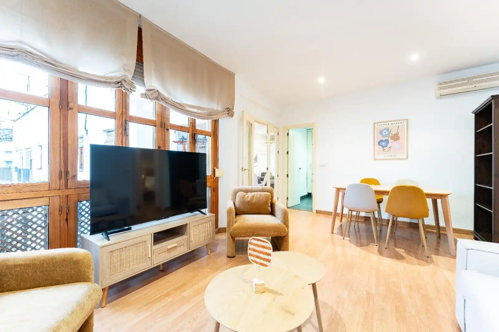 Living room of Flat for sale in Córdoba  with Heating, Parquet flooring and Storage room