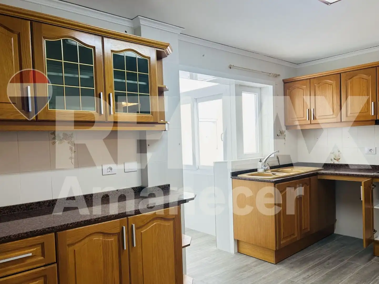 Cocina de Piso de alquiler en Dénia con Aire acondicionado, Trastero y Alarma