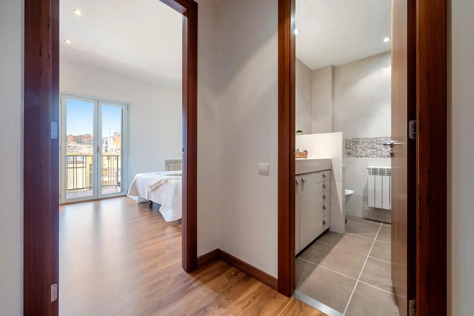 Bathroom of Flat for rent in Tarragona  with Air Conditioner, Heating and Terrace