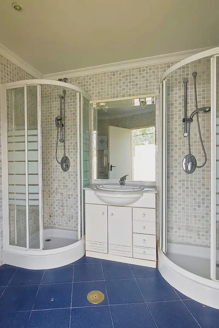 Bathroom of Houses for sale in L'Eliana  with Air Conditioner, Heating and Private garden