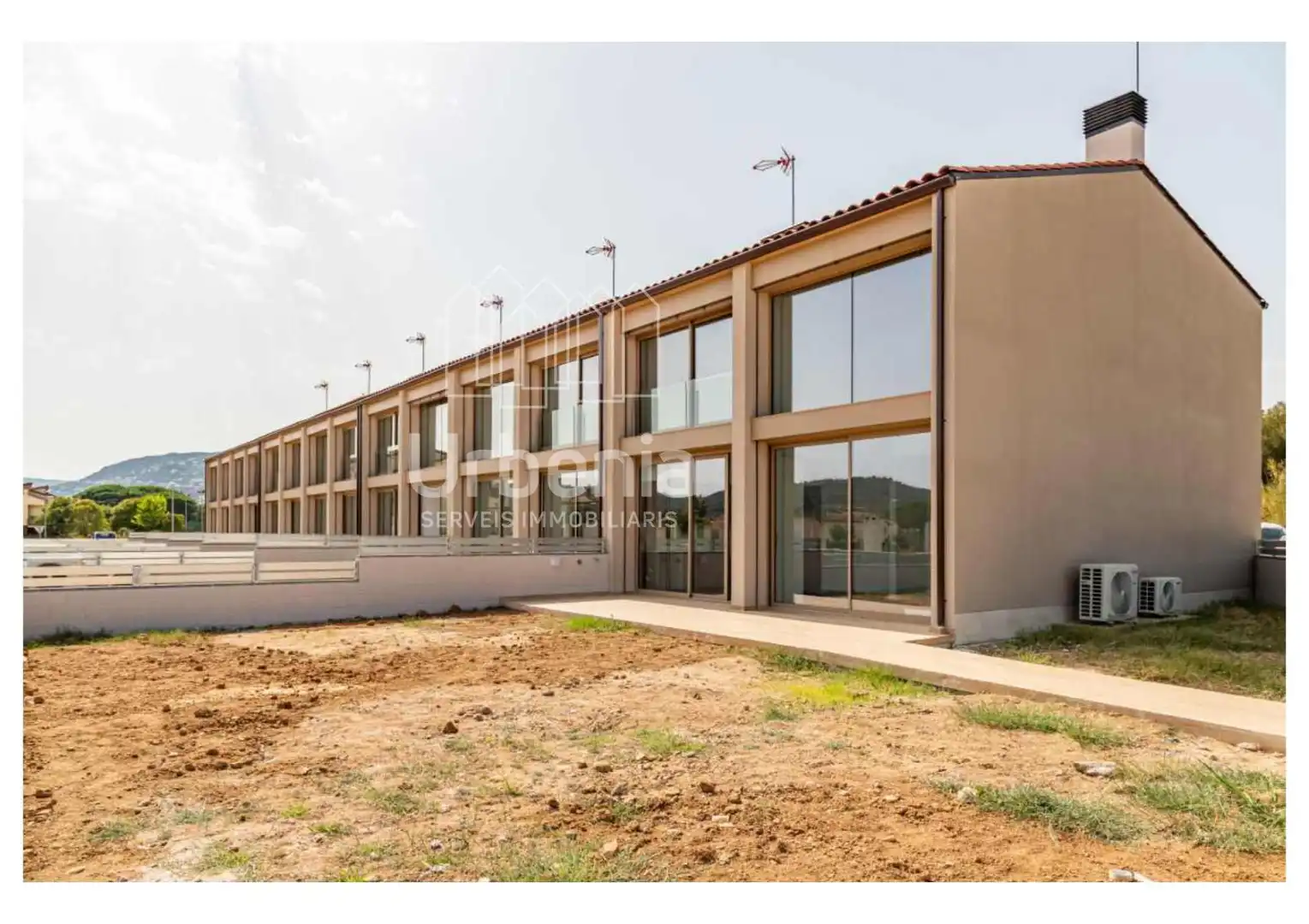 House with garden for sale in Poble, imagen 2
