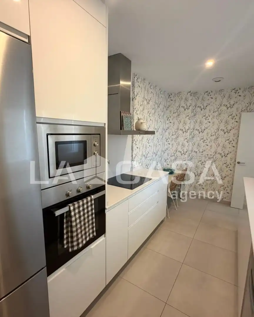 Casa a schiera con piscina in vendita a Entrenúcleos, imagen 5