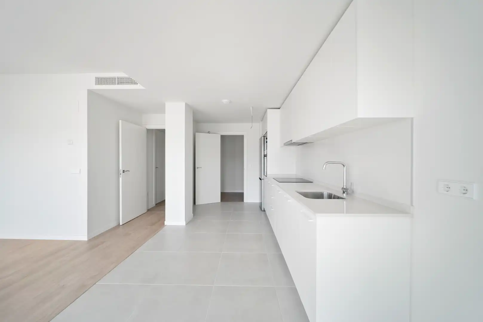 Cocina de Piso en venta en Marbella con Calefacción, Terraza y Trastero