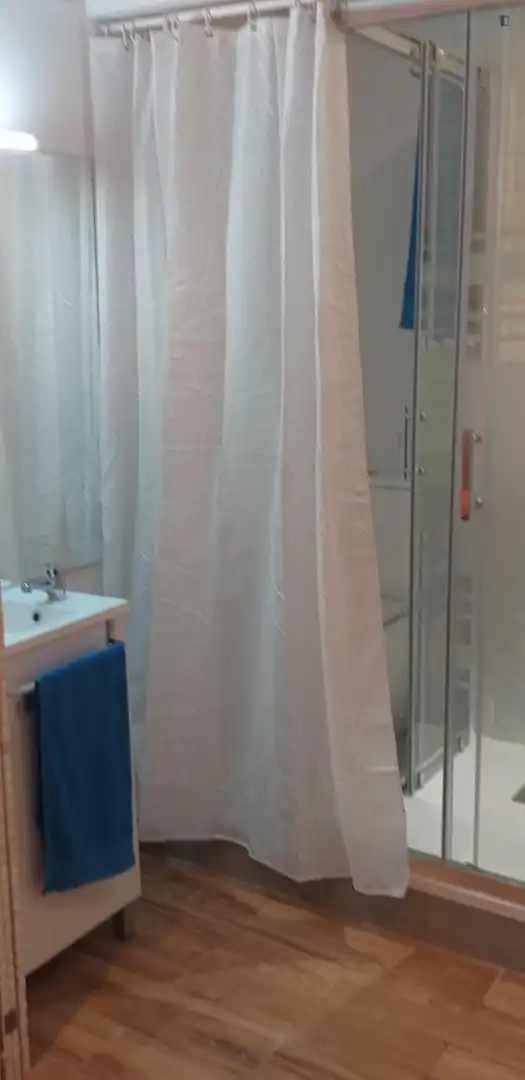 Room in Ciudad Jardín