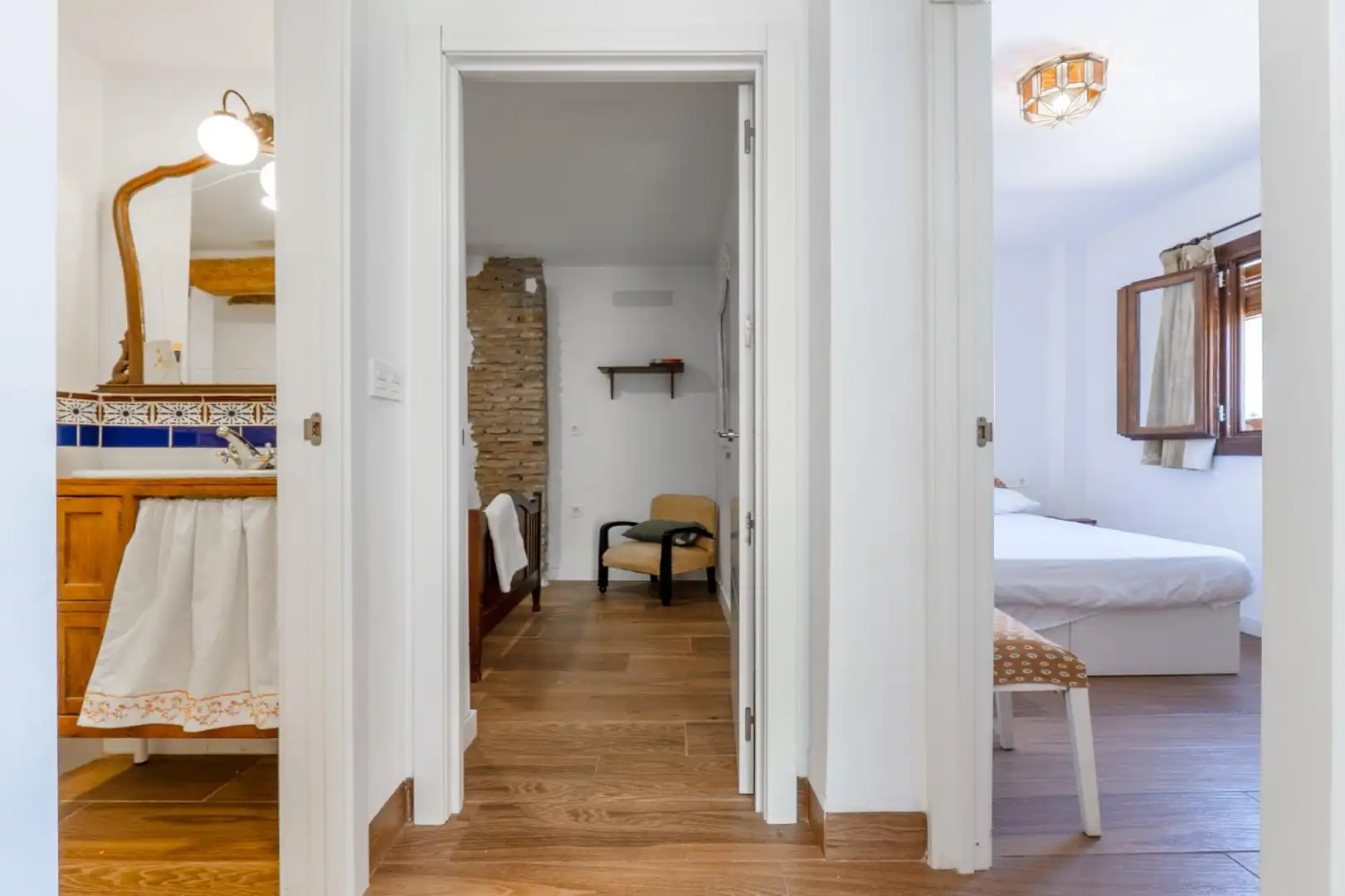Houses for sale in Granada  with Air Conditioner, Terrace and Furnished