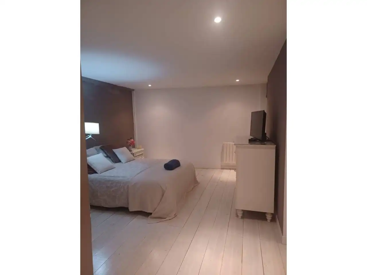 Habitación de Piso en venta en Valencia con Aire acondicionado, Jardín privado y Amueblado