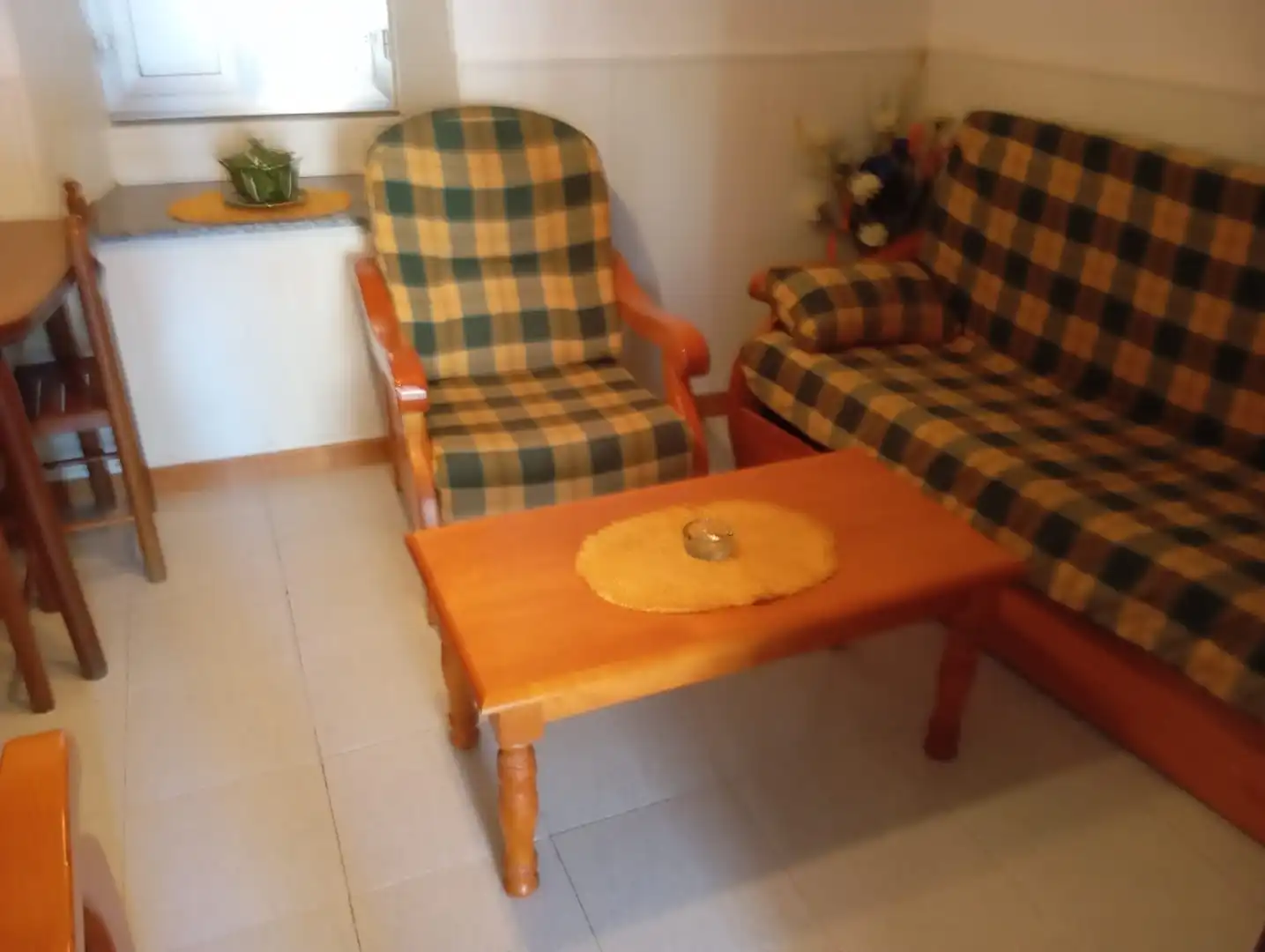 Sala de estar de Casa adosada en venta en Ponteceso con Amueblado, Lavadora y TV