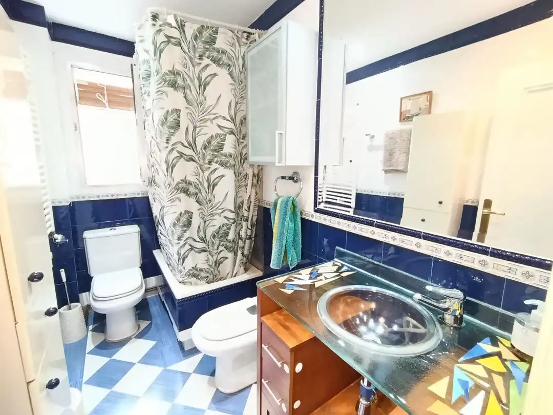 Bathroom of Flat for sale in Alcorcón  with Air Conditioner, Heating and Terrace