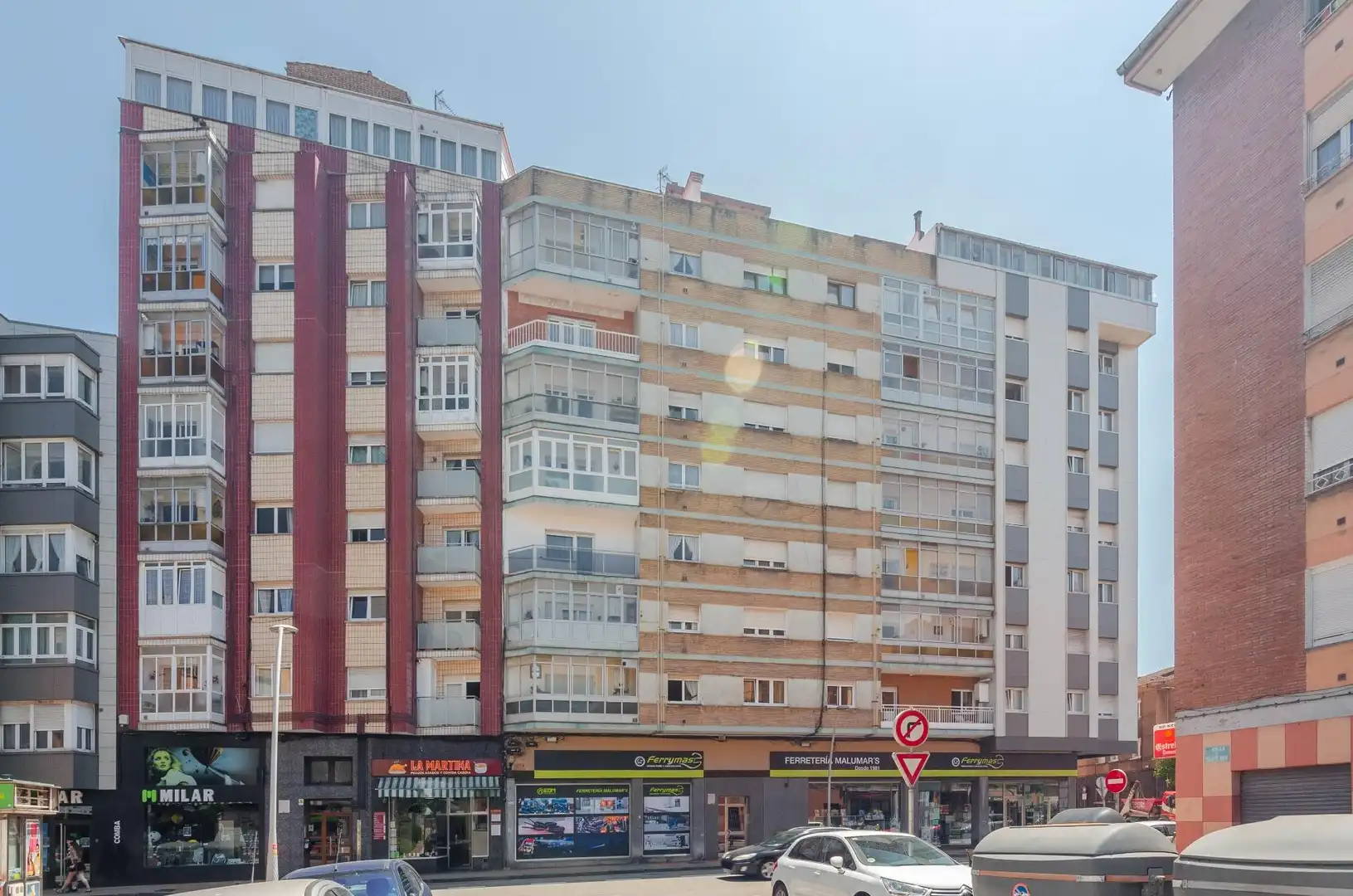 Vista exterior de Ático en venta en Gijón  con Calefacción, Terraza y Balcón