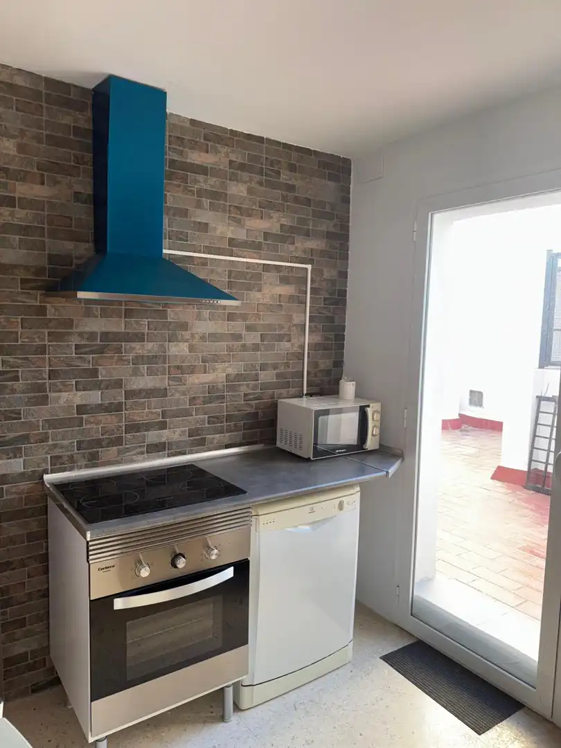 Kitchen of Flat for share in Granada  with Air Conditioner, Terrace and Furnished