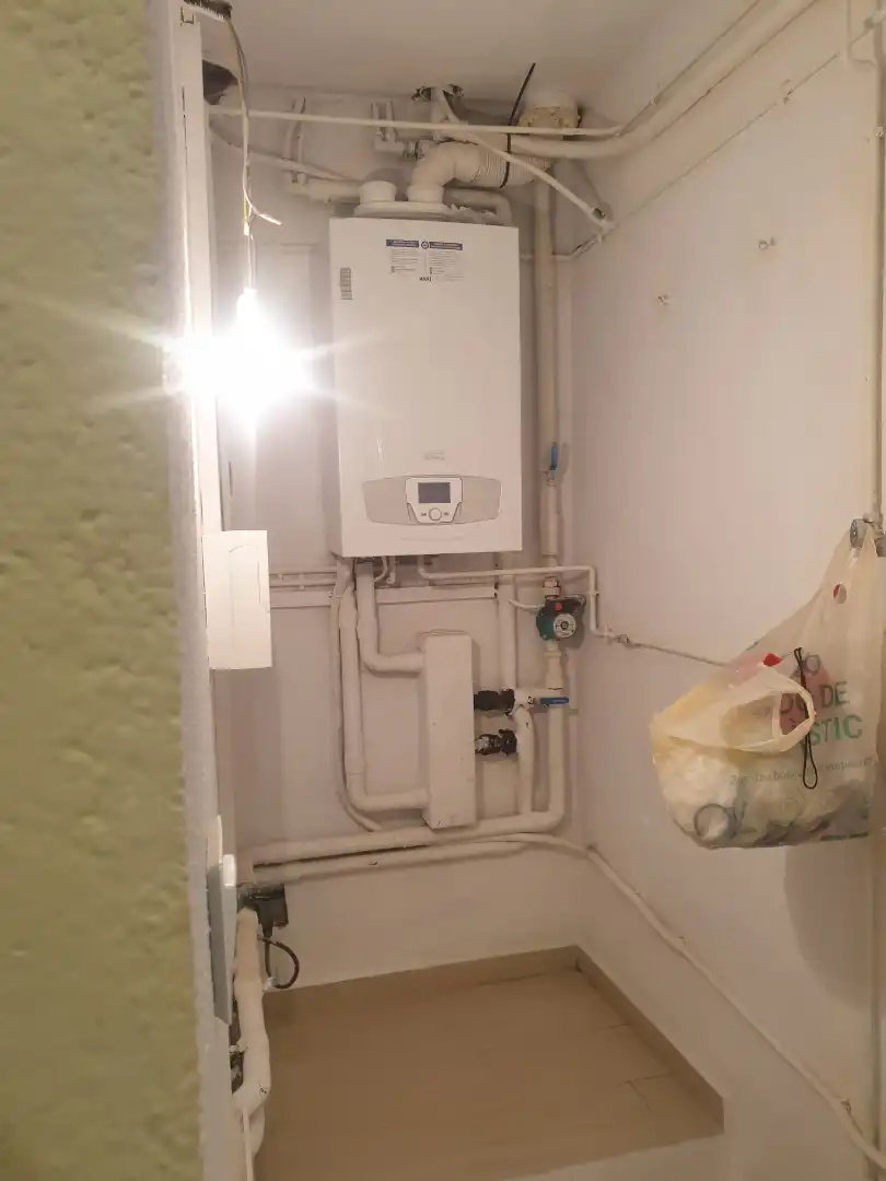 Bathroom of Houses for sale in Cantallops  with Heating, Private garden and Furnished