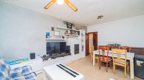 Foto 3 de Piso en venta en Calle Reina Victoria, Reyes, Parla