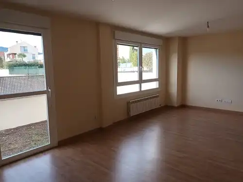Sala d'estar de Casa adosada en venda en Entrena, La Rioja