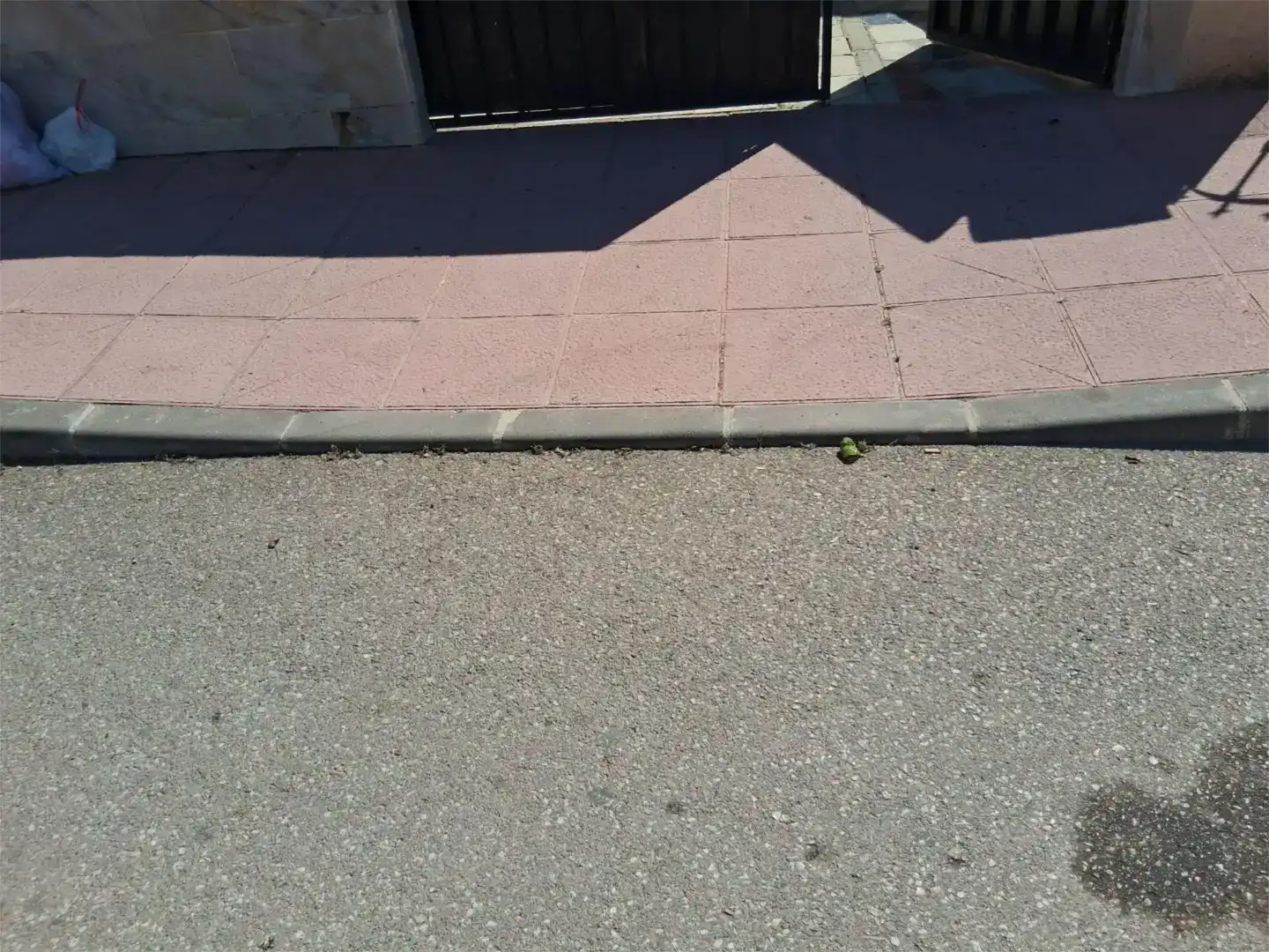 Aparcament de Casa o xalet en venda en Algueña amb Aire condicionat i Balcó