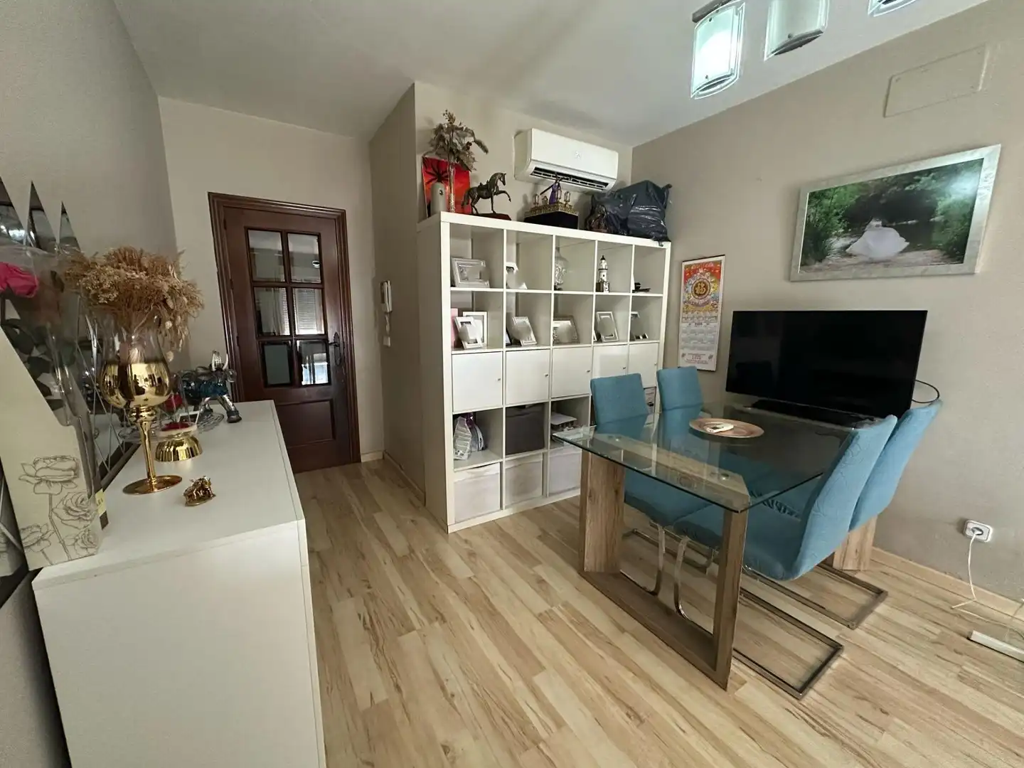 Sala d'estar de Pis en venda en Los Palacios y Villafranca amb Balcó