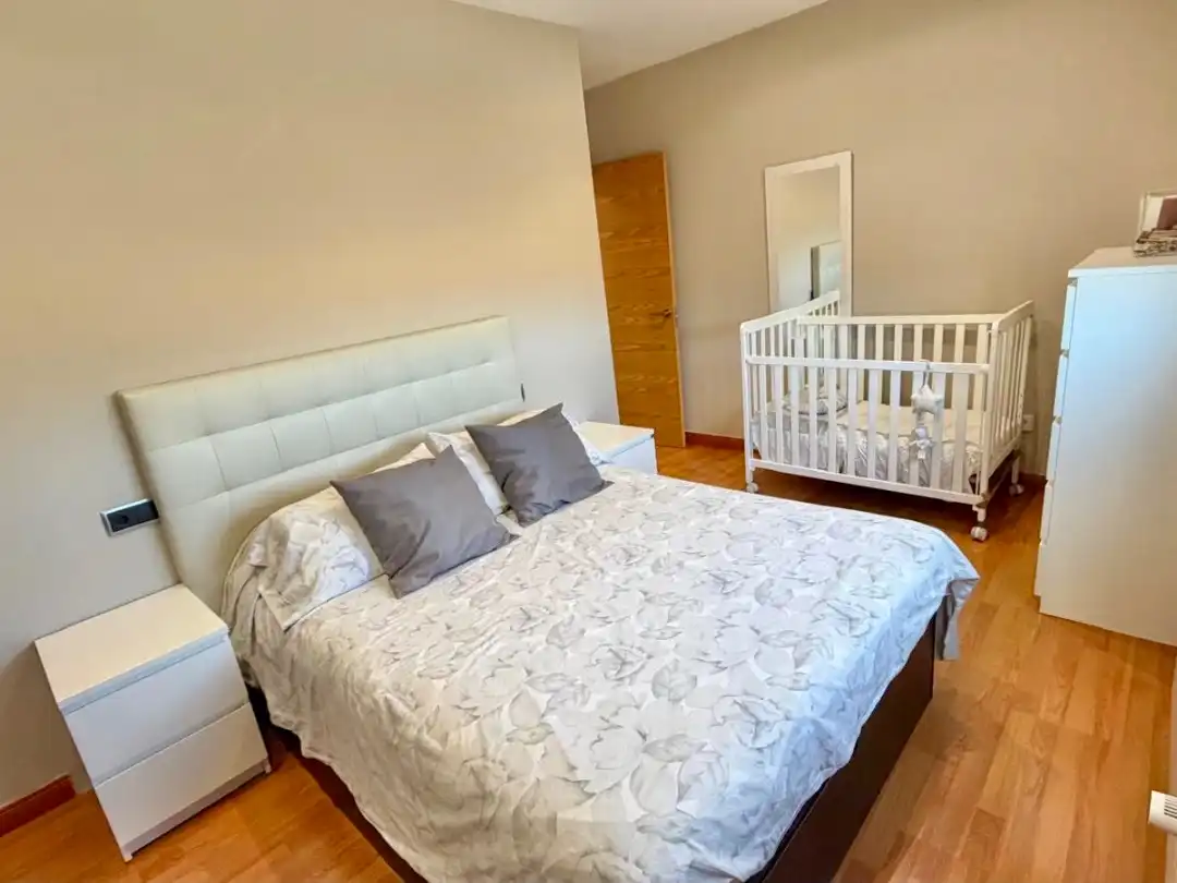 Bedroom of Flat for sale in Plasencia  with Air Conditioner, Terrace and Balcony