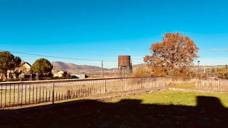 Vista exterior de Dúplex en venta en El Espinar con Calefacción, Jardín privado y Terraza