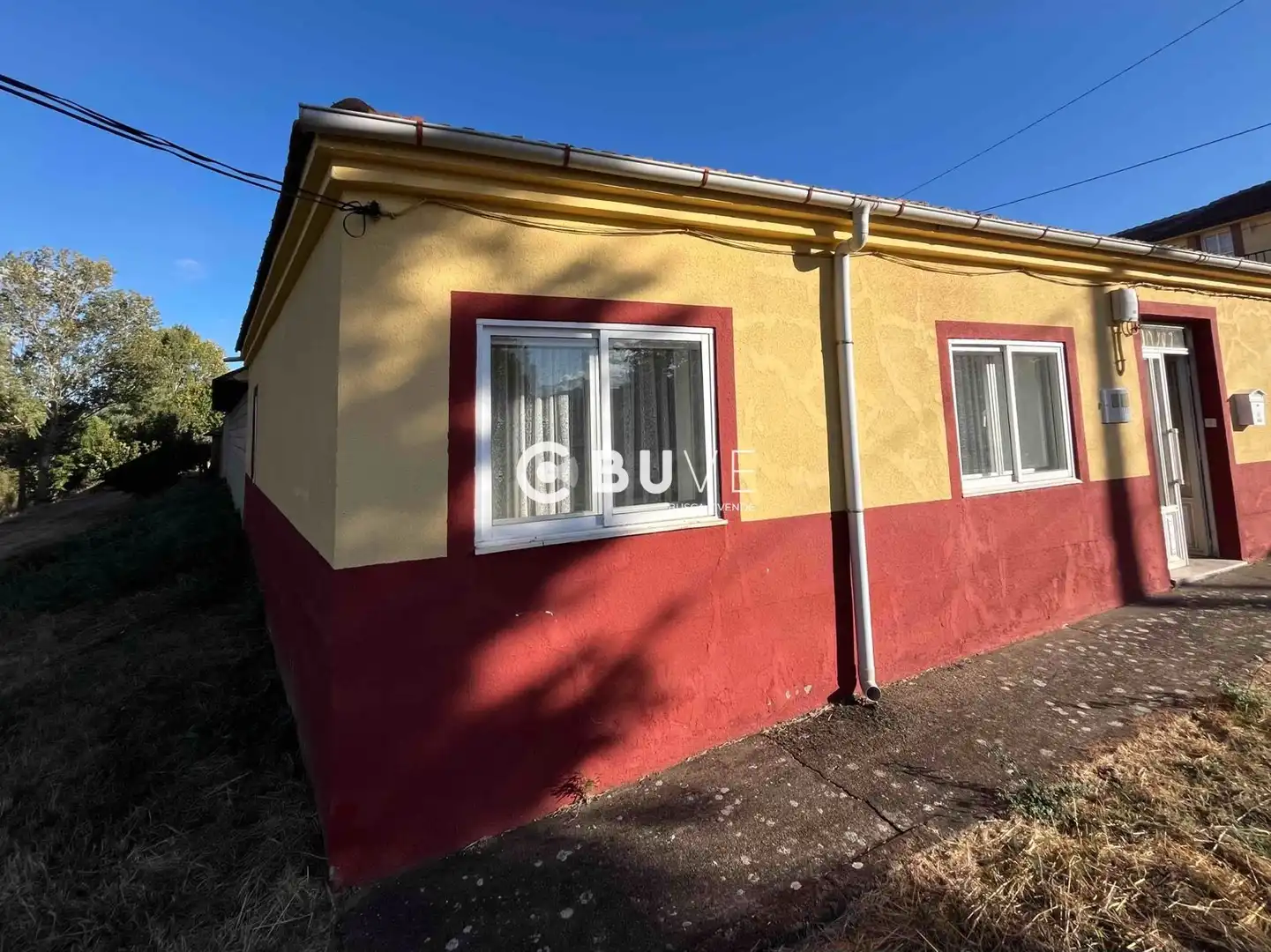 Vista exterior de Casa o xalet en venda en Quintana y Congosto amb Calefacció, Terrassa i Traster