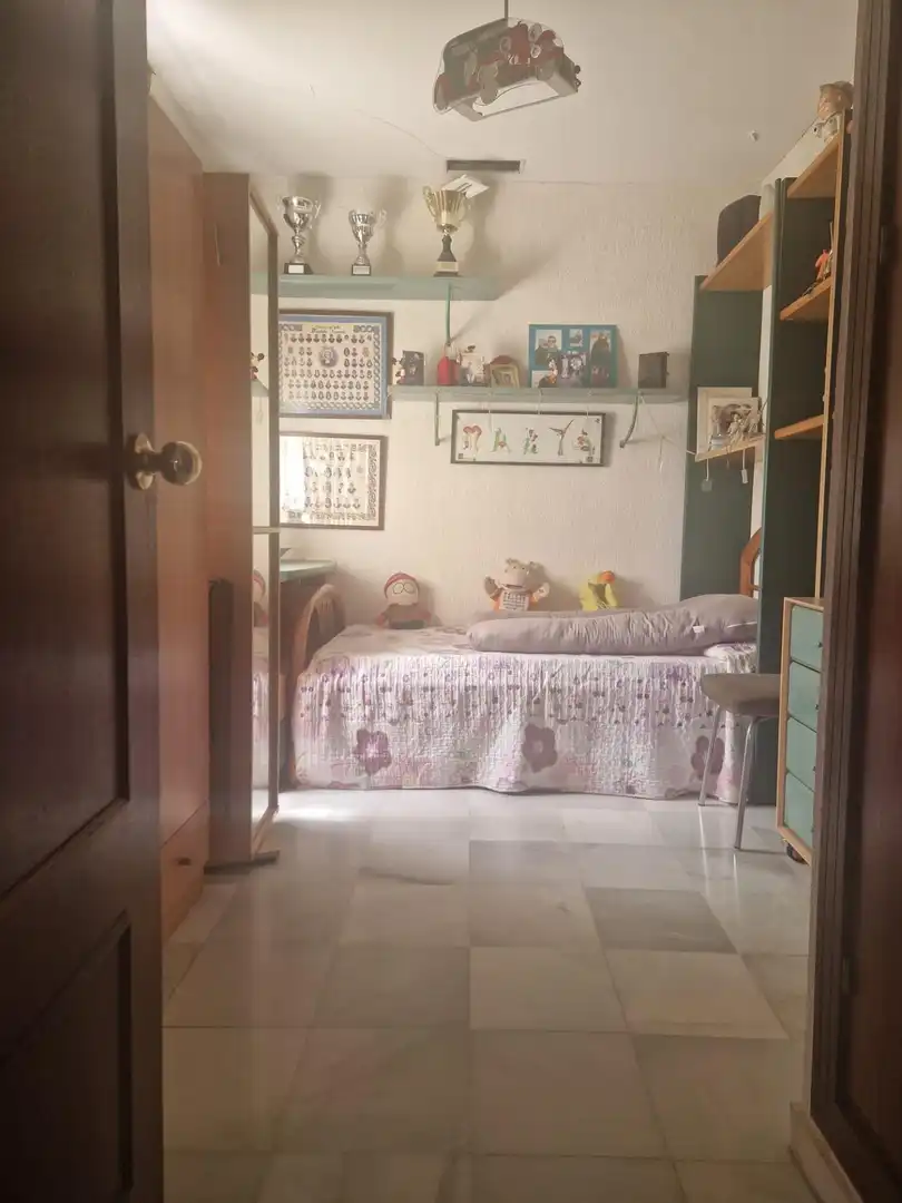 Dormitori de Casa adosada en venda en Jerez de la Frontera amb Aire condicionat, Calefacció i Terrassa
