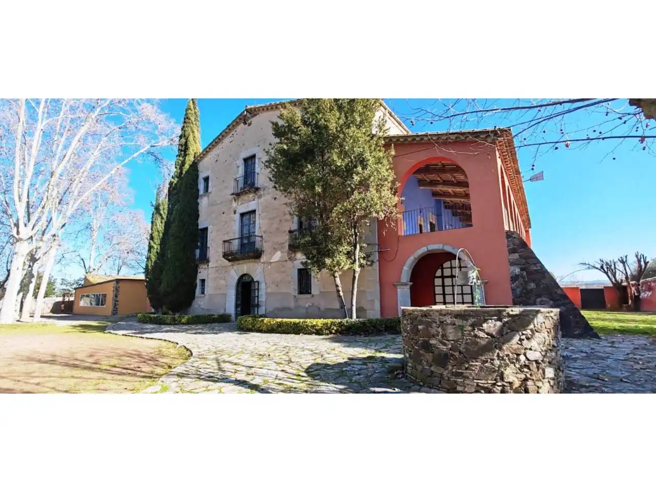 Vista exterior de Finca rústica en venta en Riudellots de la Selva con Calefacción, Jardín privado y Terraza
