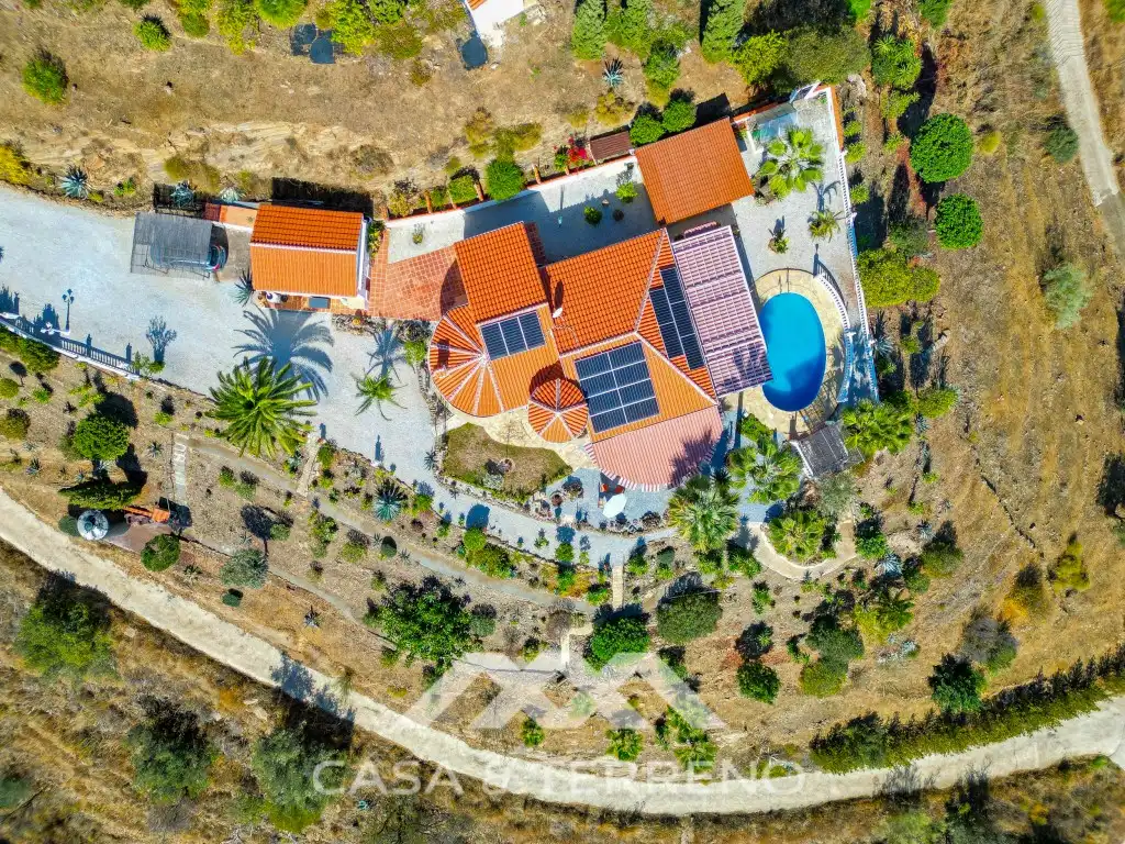 Casa amb piscina en venda a Poligono 1 Paraje 28 Benthomiz, imagen 64