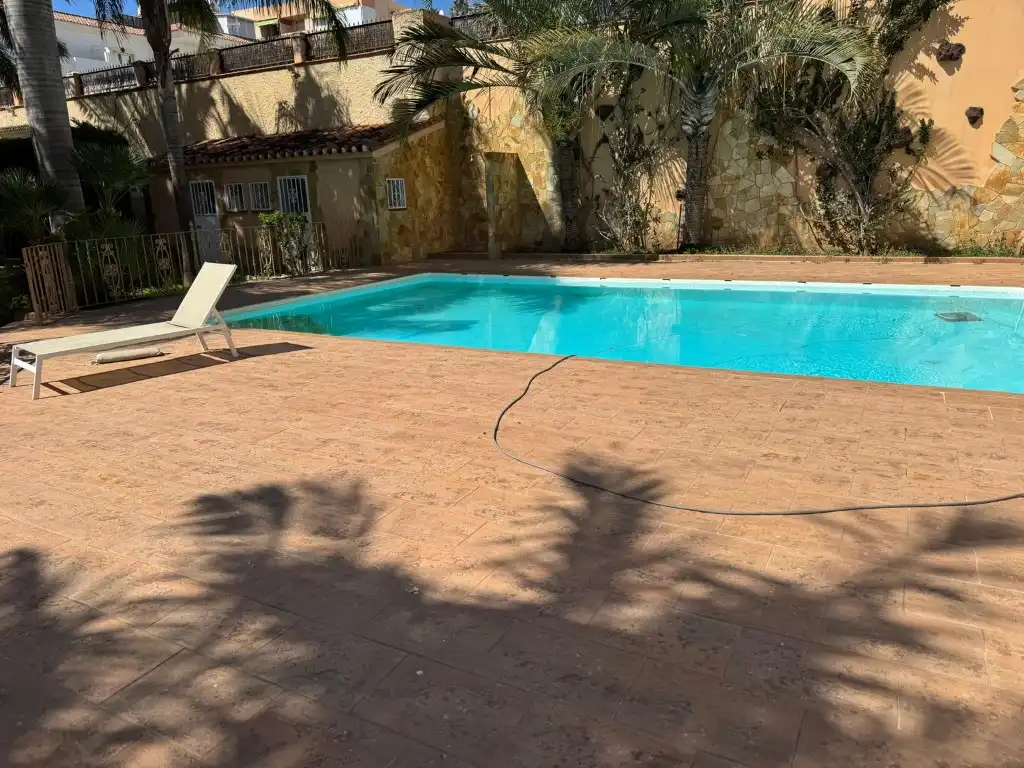 Swimming pool of Houses for rent in Torremolinos  with Air Conditioner, Private garden and Terrace