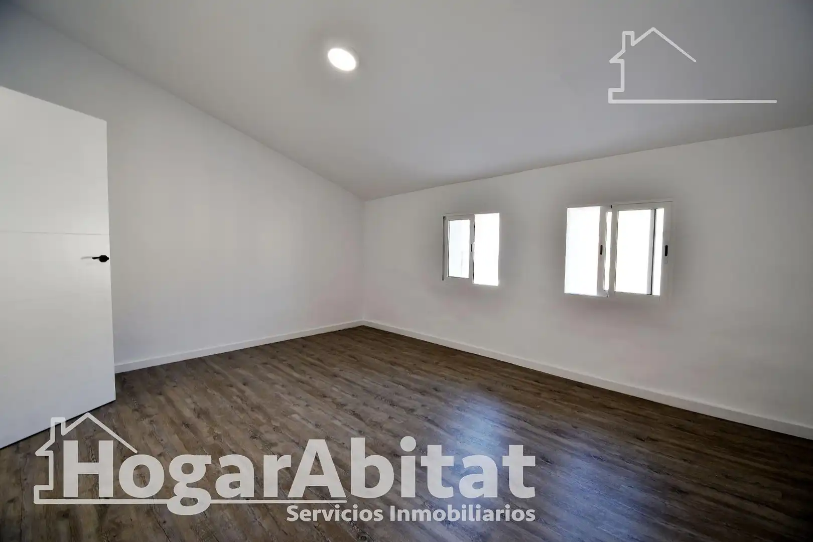 Bedroom of Houses for sale in Tavernes de la Valldigna  with Parquet flooring and Terrace
