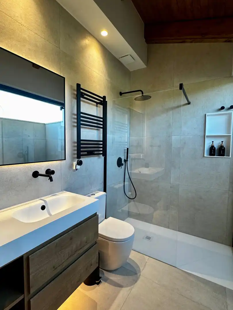 Baño de Casa o chalet en venta en Ribadesella con Aire acondicionado, Calefacción y Jardín privado
