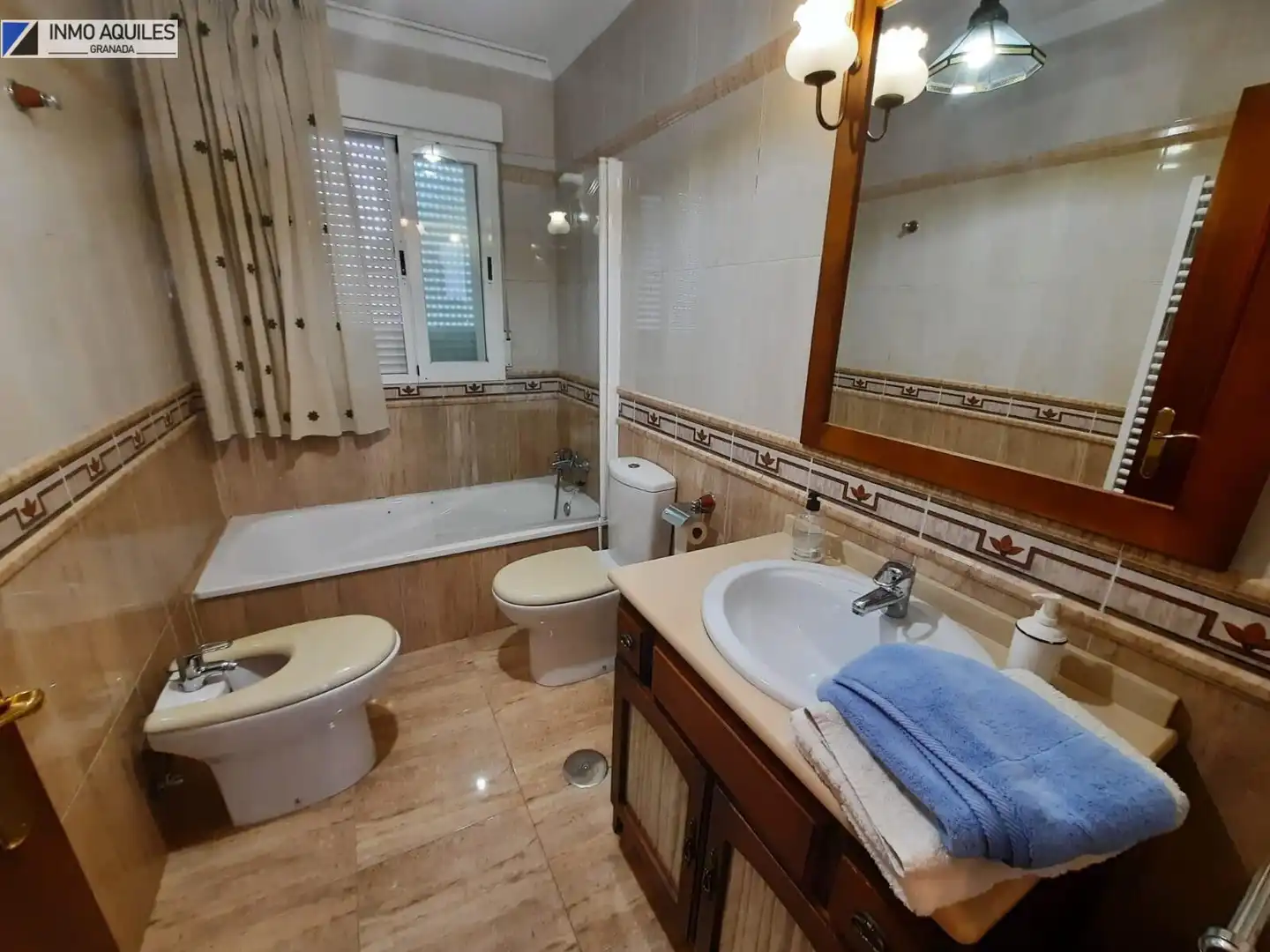 Badezimmer von Wohnung zur Miete in Granada mit Klimaanlage, Heizung und Terrasse