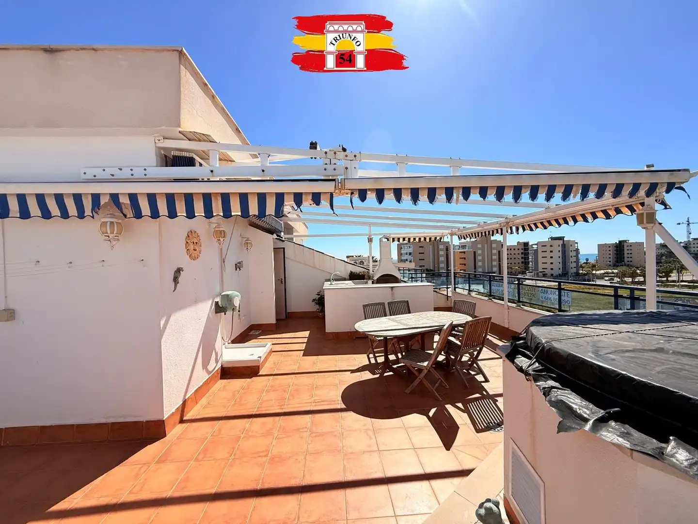 Terraza de Ático en venta en Pilar de la Horadada con Aire acondicionado, Jardín privado y Trastero