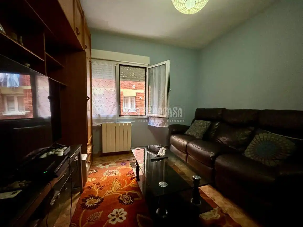 Sala d'estar de Pis en venda en Gijón  amb Terrassa