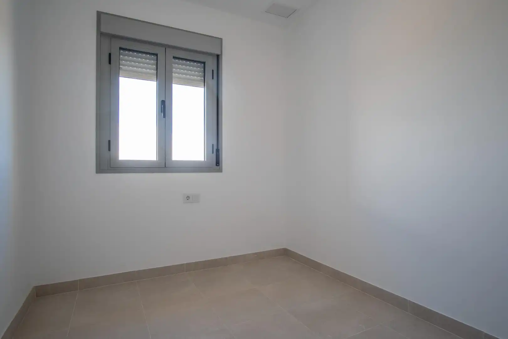 Wohnung zum Verkauf in San Fernando mit Klimaanlage, Heizung und Terrasse