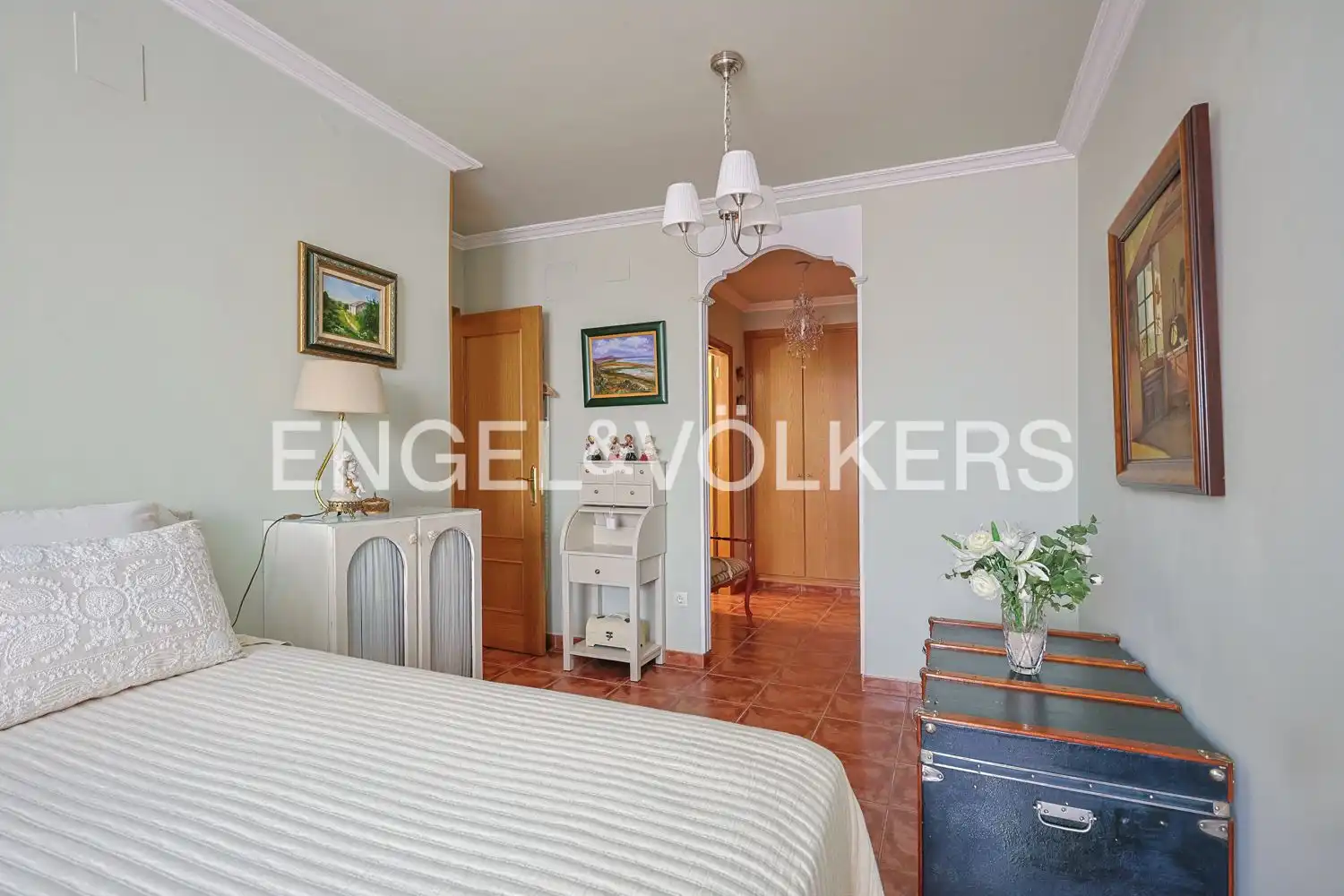 Habitación de Piso en venta en Navajas con Calefacción, Terraza y Amueblado