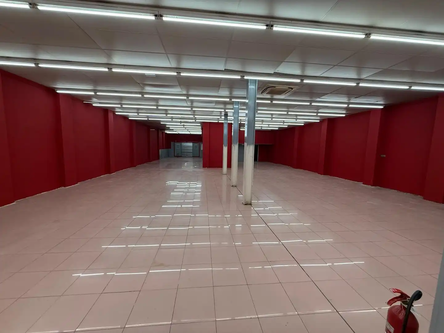 Local comercial en venta en Centre, imagen 2