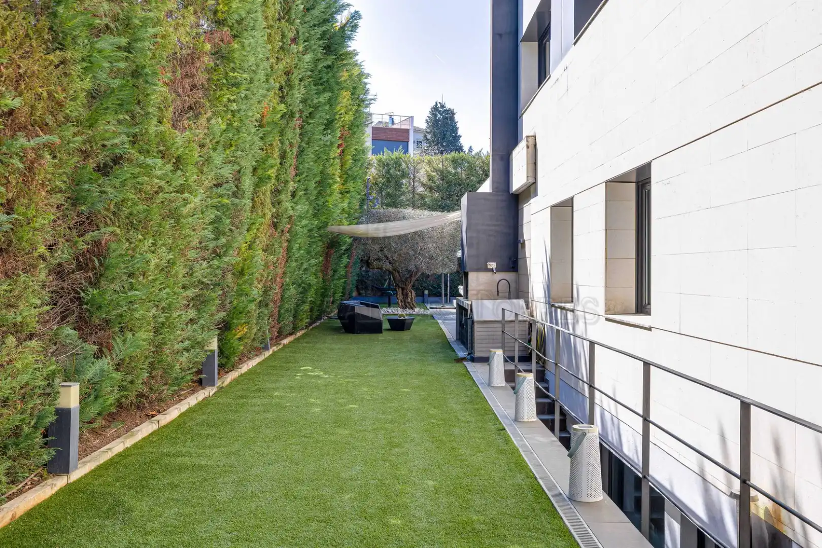 Terrassa de Casa o xalet en venda en Sant Cugat del Vallès amb Aire condicionat, Calefacció i Jardí privat